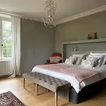 Les Hauts De Sauliès - Et Table D'hôtes De Charme Bed & Breakfast 3*