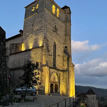 Les Hauts De Saulies - Et Table D'hotes De Charme Bed and breakfast