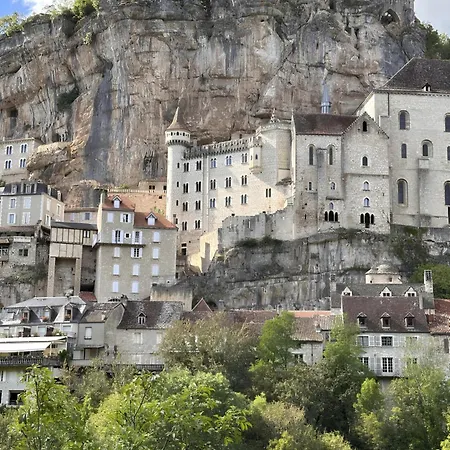 Bed and breakfast Les Hauts De Saulies - Et Table D'hotes De Charme 3*