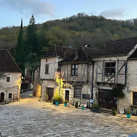Bed and breakfast Les Hauts De Saulies - Et Table D'hotes De Charme