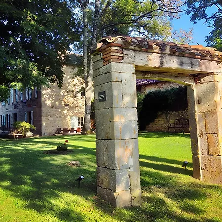B&B Les Hauts De Saulies - Et Table D'hotes De Charme