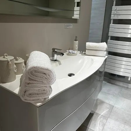 Les Hauts De Saulies - Et Table D'hotes De Charme Bed and breakfast Vers (Lot)
