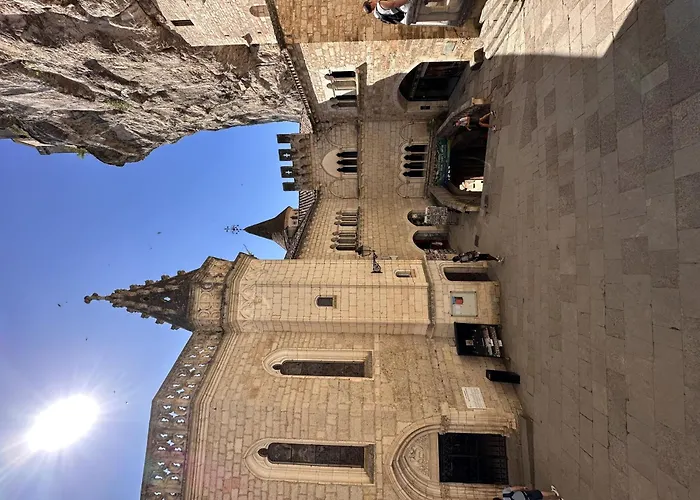 Les Hauts De Saulies - Et Table D'hotes De Charme 3*