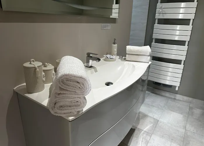 Les Hauts De Saulies - Et Table D'hotes De Charme B&B Vers (Lot)