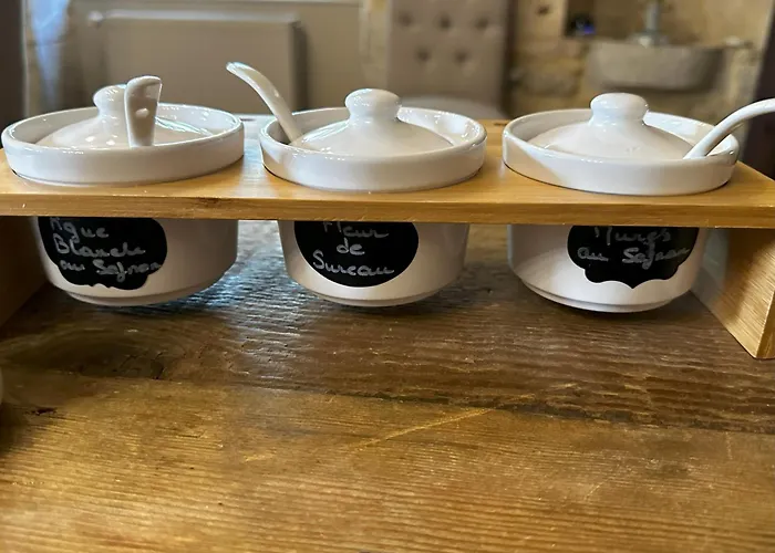 B&B Les Hauts De Saulies - Et Table D'hotes De Charme