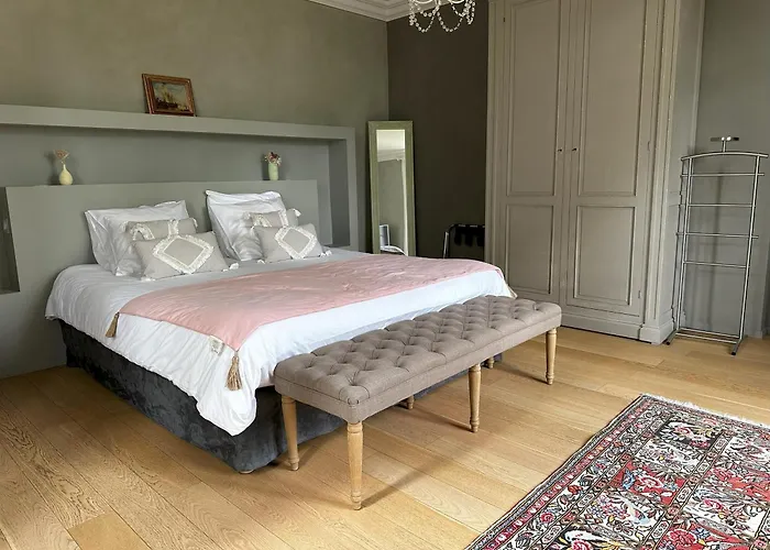 Les Hauts De Saulies - Et Table D'hotes De Charme Vers (Lot)