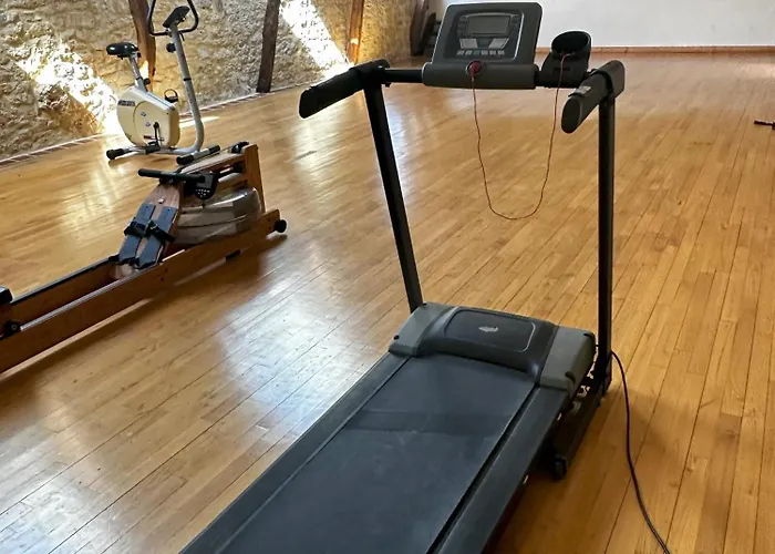 Les Hauts De Saulies - Et Table D'hotes De Charme B&B