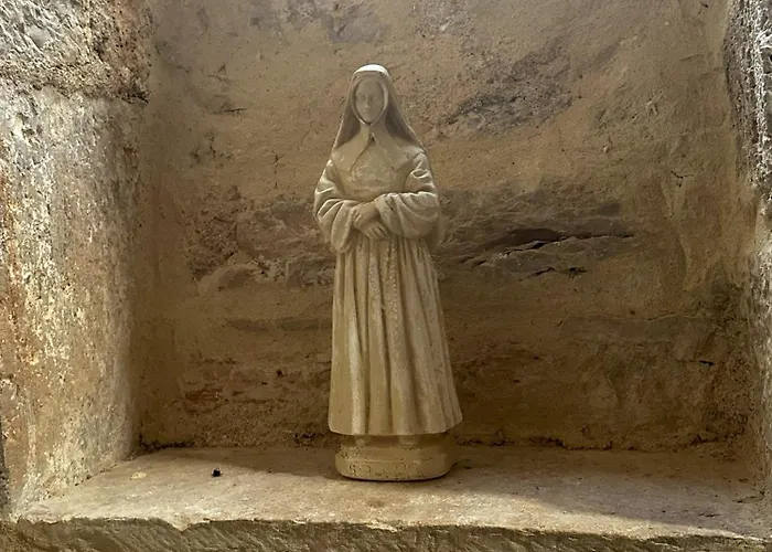 Les Hauts De Saulies - Et Table D'hotes De Charme B&B 3*