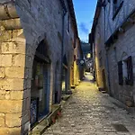 Les Hauts De Saulies - Et Table D'hotes De Charme Nocleg ze śniadaniem