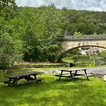 Nocleg ze śniadaniem Les Hauts De Saulies - Et Table D'hotes De Charme Vers (Lot)