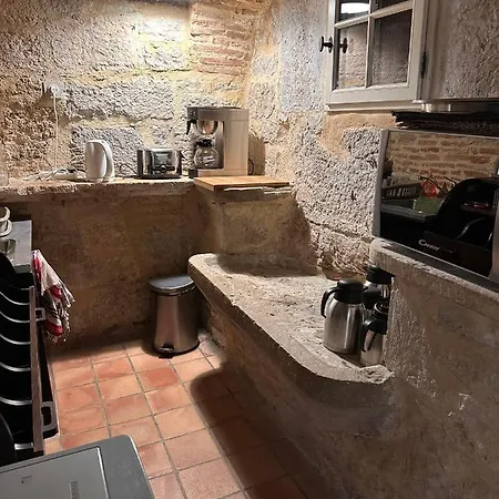 Les Hauts De Saulies - Et Table D'hotes De Charme 3*