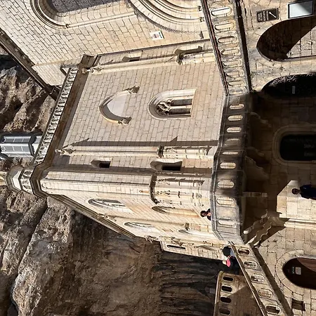 Les Hauts De Saulies - Et Table D'hotes De Charme Bed & Breakfast