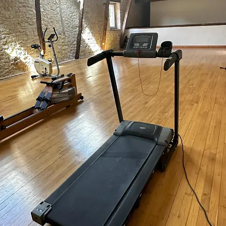 Les Hauts De Saulies - Et Table D'hotes De Charme Bed & Breakfast