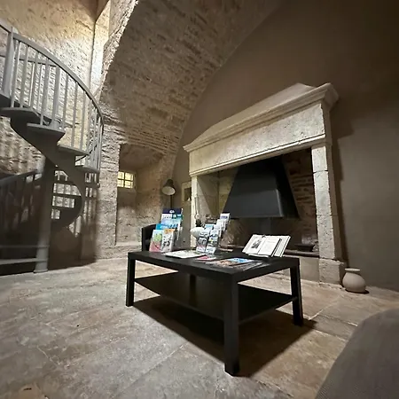 Les Hauts De Saulies - Et Table D'hotes De Charme Alojamento de Acomodação e Pequeno-almoço Vers (Lot)