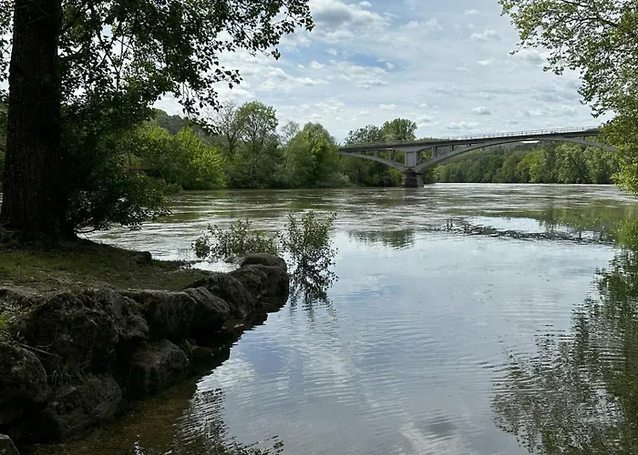 Les Hauts De Saulies - Et Table D'hotes De Charme 住宿加早餐酒店 3*